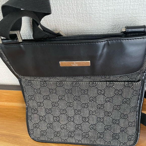 Gucci adjustable shoulder bag - Picture 8 of 10